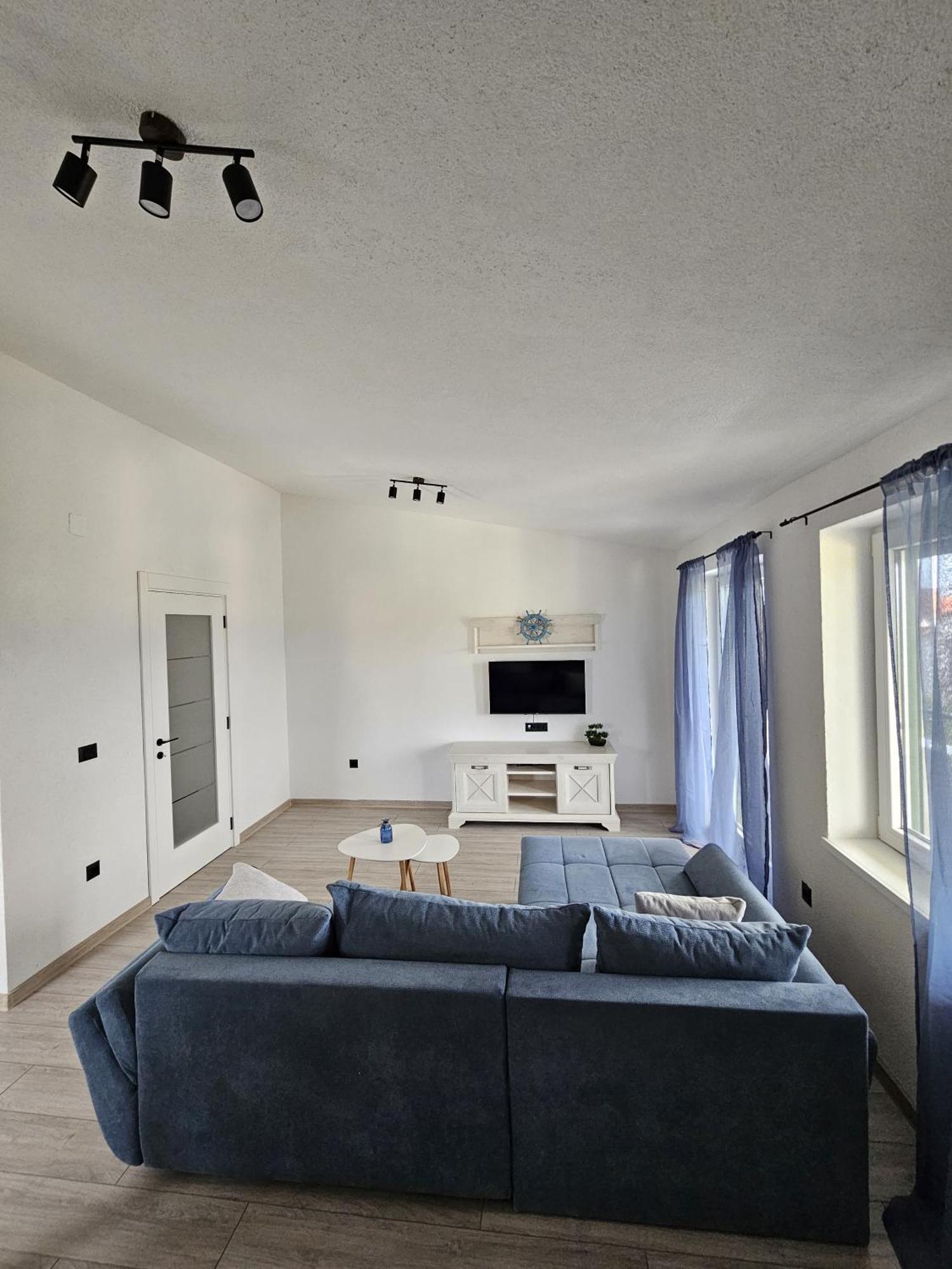 Apartmani 1 Pinezici Ngoại thất bức ảnh