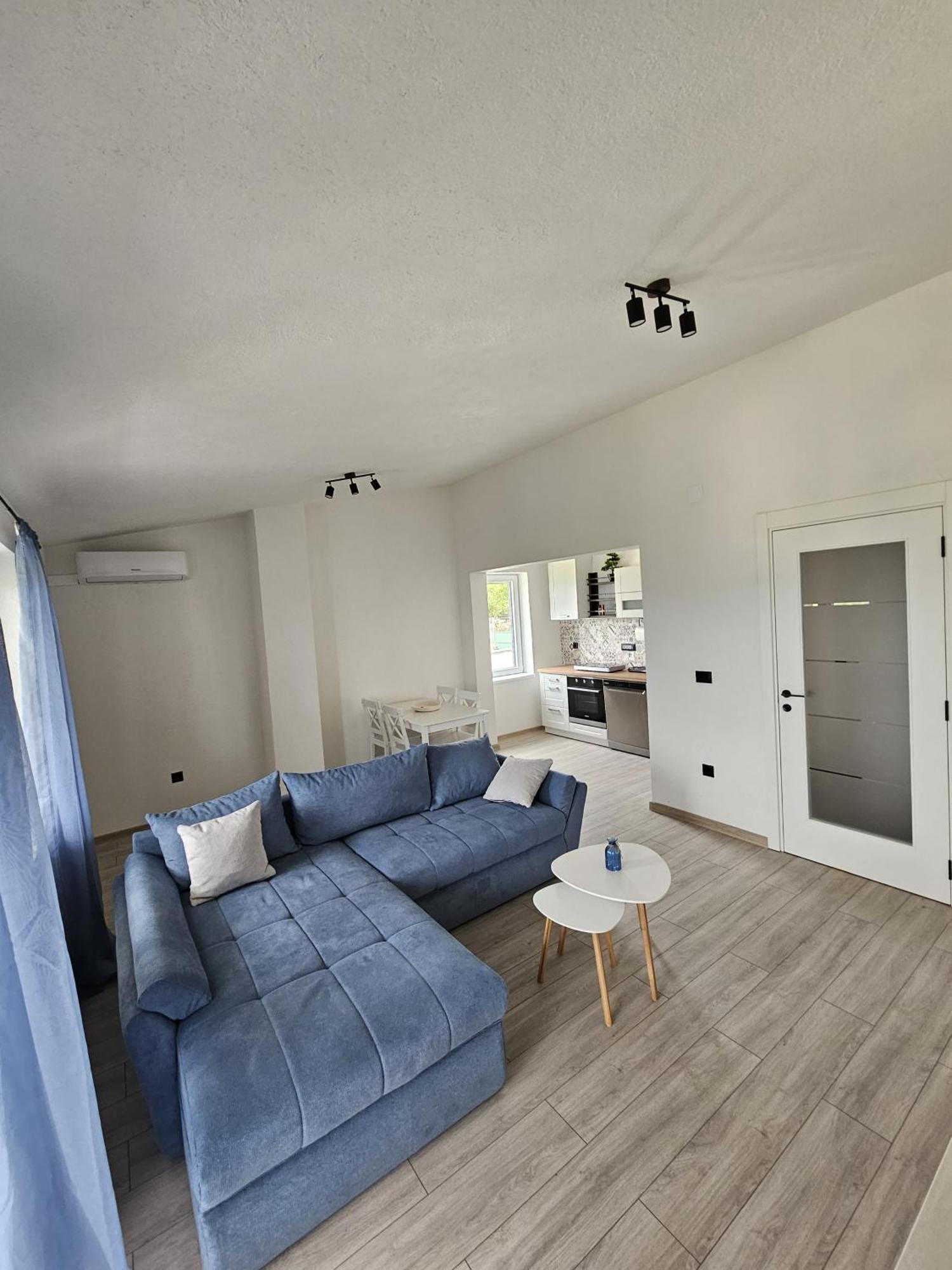 Apartmani 1 Pinezici Ngoại thất bức ảnh